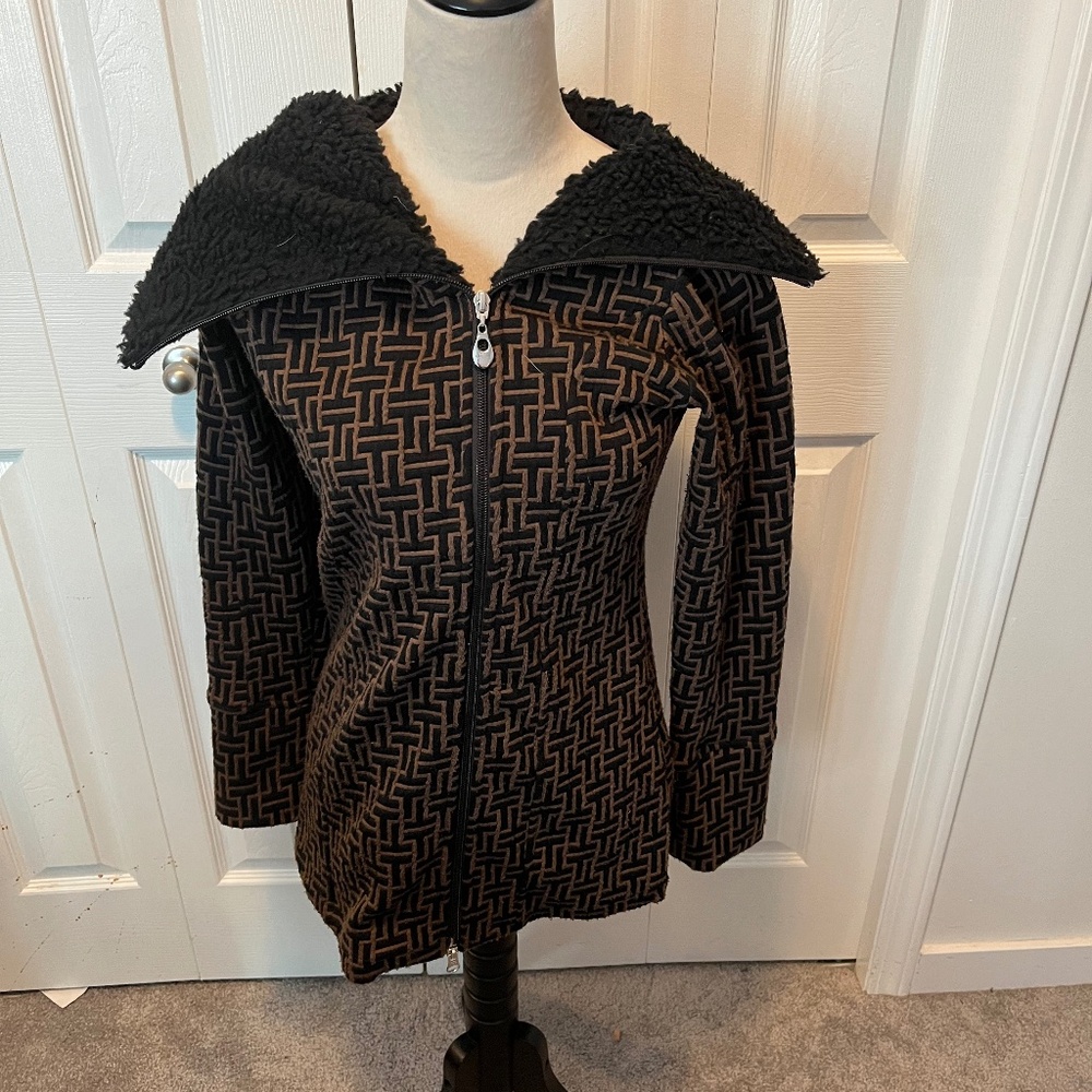 Tonia size M jacket